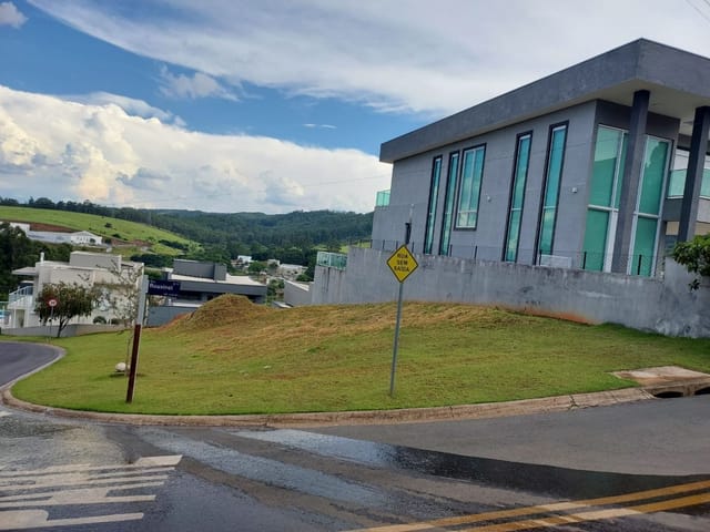 Terreno com 472m², à venda, no bairro CAMPO DO CONDE em Bragança Paulista