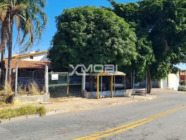 Terreno com 243m², à venda, no bairro Parque Almerinda Pereira Chaves em Jundiaí