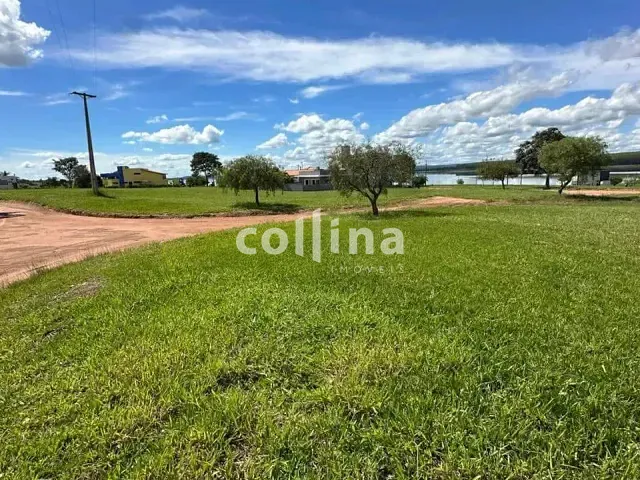Terreno com 432m², à venda, no bairro Paranapanema em Paranapanema