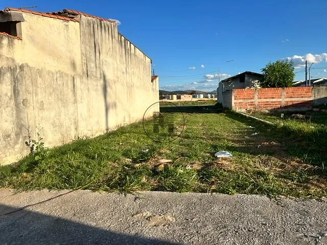 Terreno com 147m², à venda, no bairro Loteamento Jardim Primavera em Lorena
