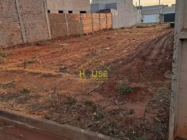 Terreno com 180m², à venda, no bairro Jardim Residencial Moreira em Votuporanga