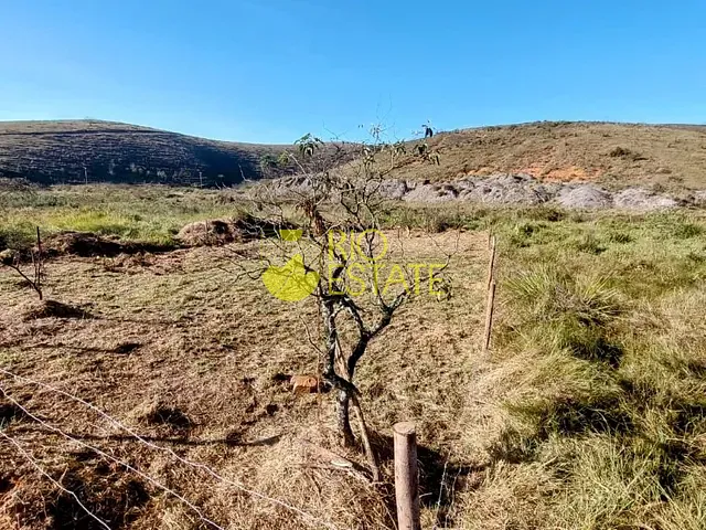 Terreno com 371m², à venda, no bairro Bela Vista em Resende