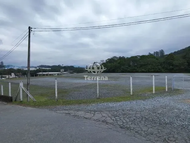 Terreno com 9598m², para alugar, no bairro Badenfurt em Blumenau