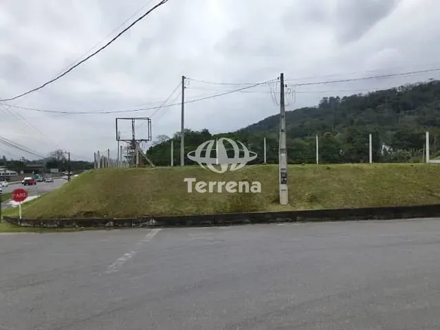 Terreno com 9598m², para alugar, no bairro Badenfurt em Blumenau