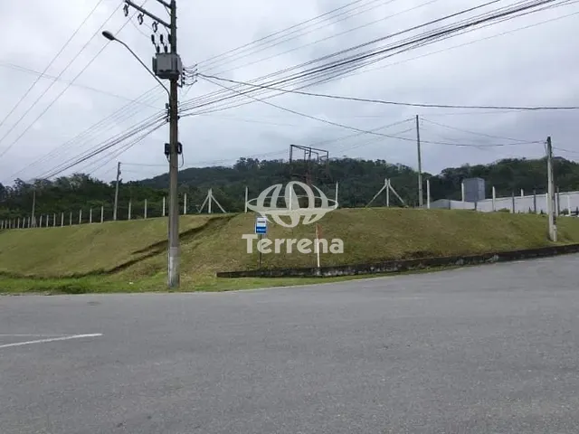 Terreno com 9598m², para alugar, no bairro Badenfurt em Blumenau