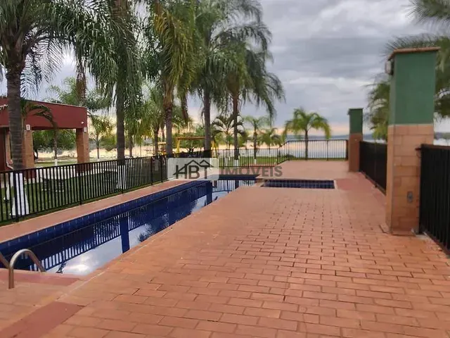 Terreno com 800m², à venda, no bairro Nova Iacanga em Iacanga