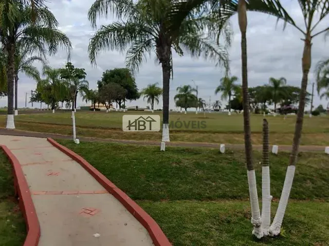 Terreno com 800m², à venda, no bairro Nova Iacanga em Iacanga