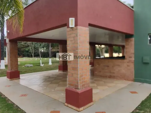 Terreno com 800m², à venda, no bairro Nova Iacanga em Iacanga