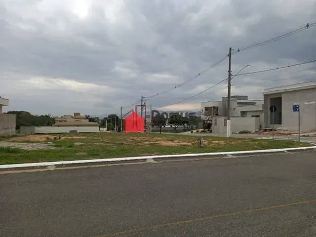 Terreno com 420m², à venda, no bairro Mombaça em Pindamonhangaba