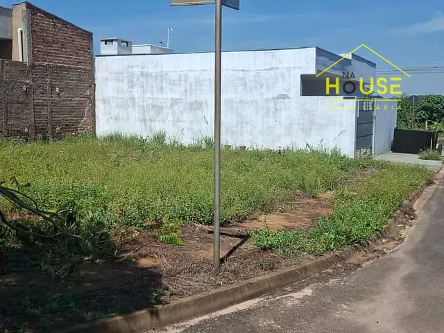 Terreno com 204m², à venda, no bairro Jardim Residencial Moreira em Votuporanga