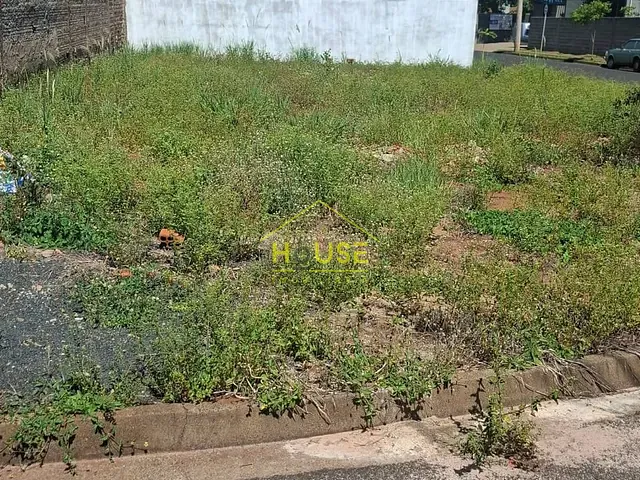 Terreno com 204m², à venda, no bairro Jardim Residencial Moreira em Votuporanga