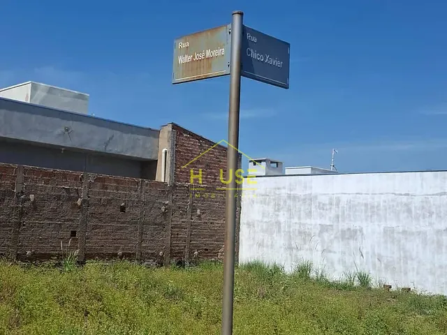 Terreno com 204m², à venda, no bairro Jardim Residencial Moreira em Votuporanga