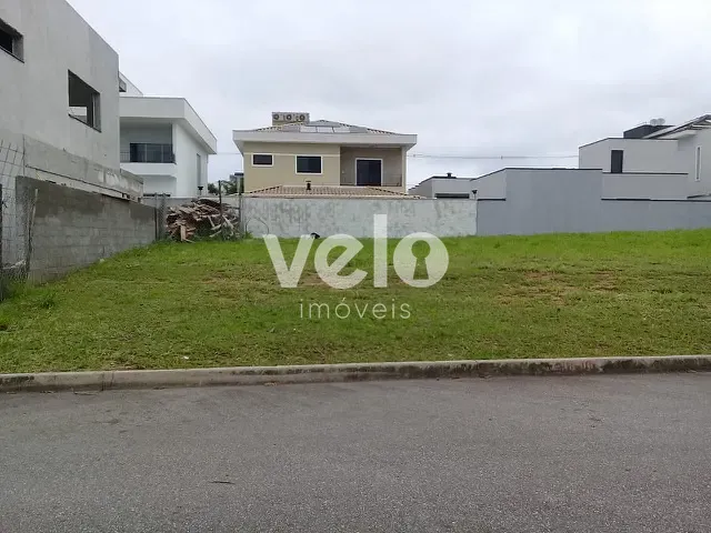 Terreno com 350m², à venda, no bairro Piracangaguá em Taubaté