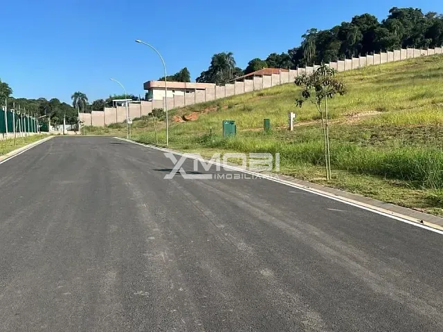 Terreno com 1176m², à venda, no bairro Ivoturucaia em Jundiaí
