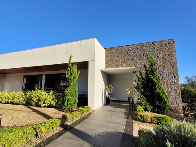 Terreno com 300m², à venda, no bairro Colônia Dona Luíza em Ponta Grossa