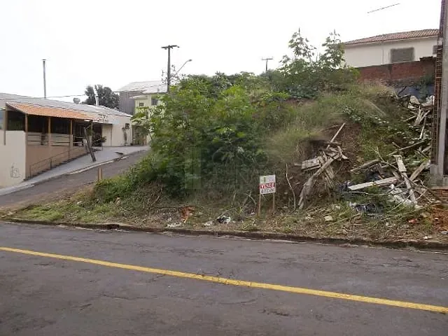 Terreno com 283m², à venda, no bairro Jardim Albino Biachi em Apucarana