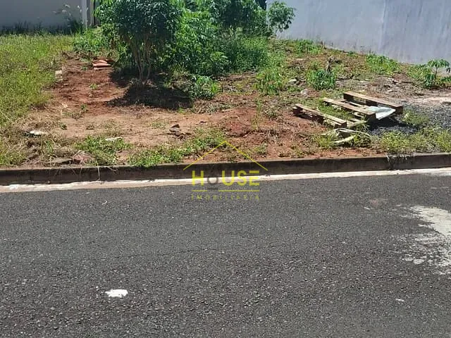 Terreno com 180m², à venda, no bairro Jardim Residencial Moreira em Votuporanga