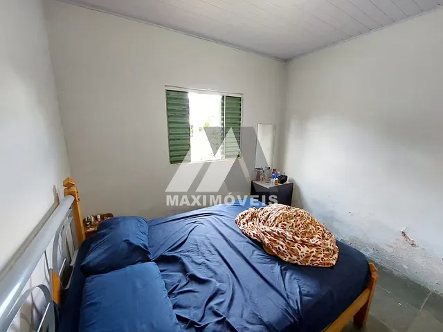 Casa com 230m² 2 quartos e 1 banheiro, à venda, no bairro Bela Vista em Araçuaí
