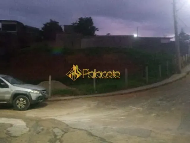 Terreno com 326m², à venda, no bairro Jardim Marlene Miranda em Taubaté