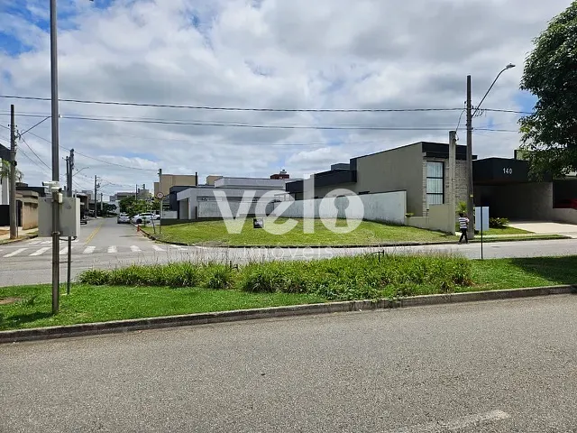 Terreno com 325m², à venda, no bairro Piracangaguá em Taubaté