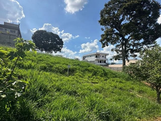 Terreno com 490m², à venda, no bairro Vista da Mantiqueira em Extrema