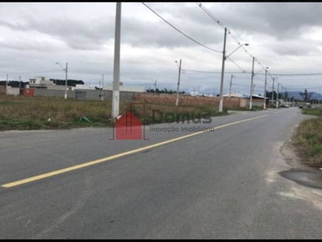 Terreno com 216m², à venda, no bairro Moreira César em Pindamonhangaba