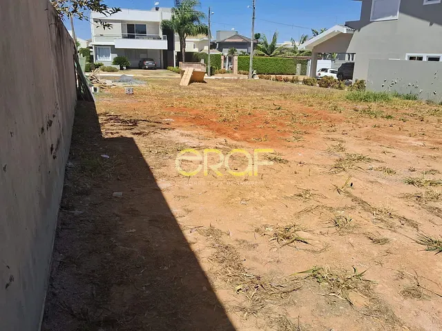 Terreno com 450m², à venda, no bairro Parque Lago em Formosa