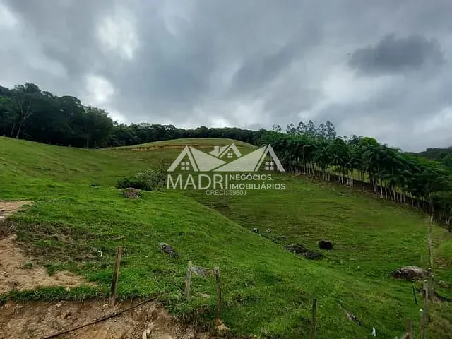Terreno com 300000m², à venda, no bairro Loeffelscheidt em Águas Mornas