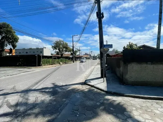 Terreno com 232m², à venda, no bairro Centro em Tijucas