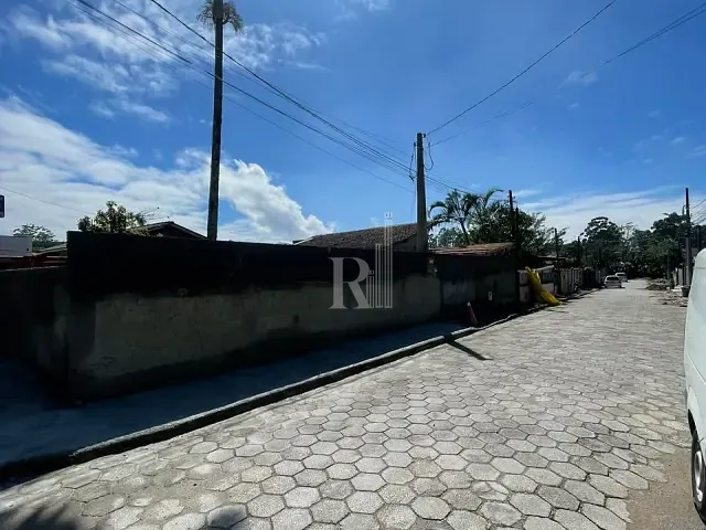 Terreno com 232m², à venda, no bairro Centro em Tijucas