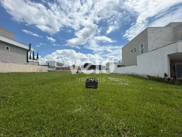 Terreno com 300m², à venda, no bairro Piracangaguá em Taubaté