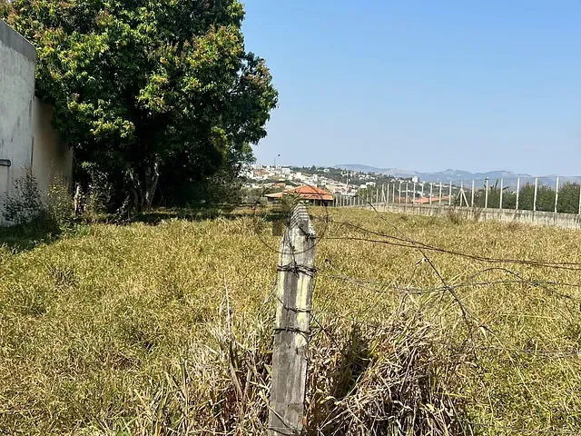 Terreno com 2503m², à venda, no bairro Loteamento Chácaras Santana em Guaratinguetá