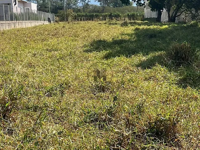 Terreno com 2503m², à venda, no bairro Loteamento Chácaras Santana em Guaratinguetá