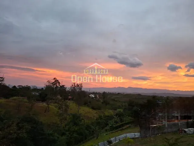 Terreno com 2000m², à venda, no bairro Bela Vista (Penedo) em Itatiaia