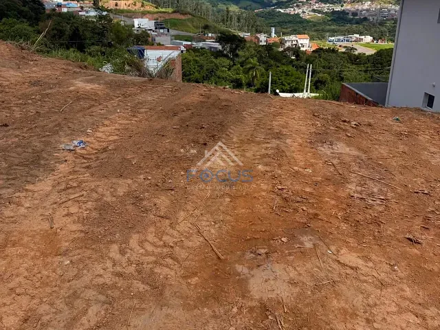 Terreno com 250m², à venda, no bairro Parque dos Cafezais V em Itupeva