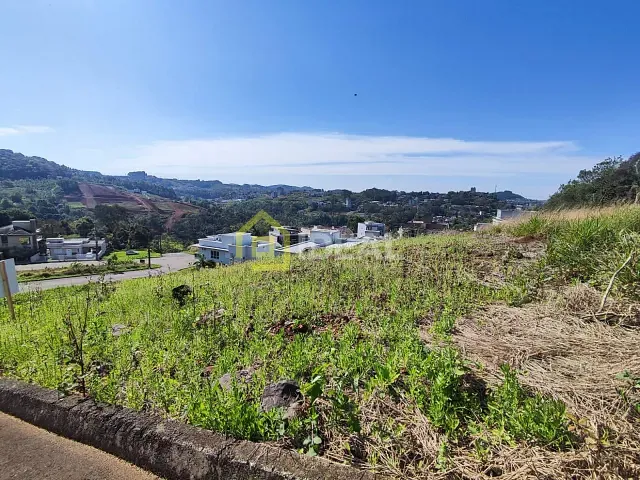 Terreno com 450m², à venda, no bairro Arvoredo em Concórdia