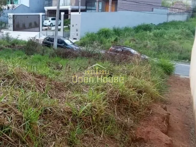 Terreno com 477m², à venda, no bairro Jardim Belvedere em Volta Redonda