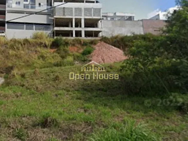 Terreno com 477m², à venda, no bairro Jardim Belvedere em Volta Redonda