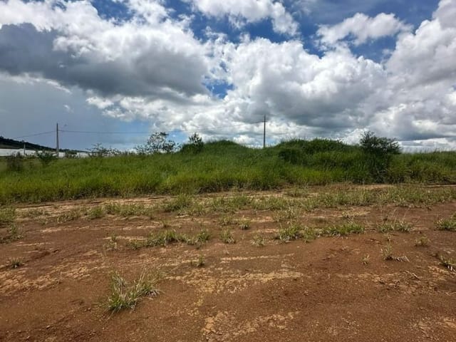 Terreno com 215m², à venda, no bairro Mirante Do Matão em Extrema