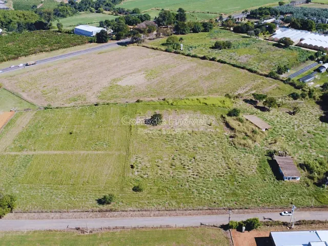 Sítio com 30000m², à venda, no bairro Centro em Holambra