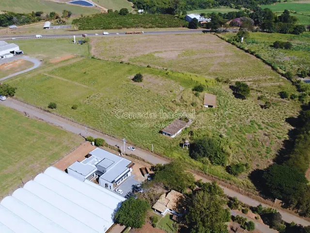 Sítio com 30000m², à venda, no bairro Centro em Holambra