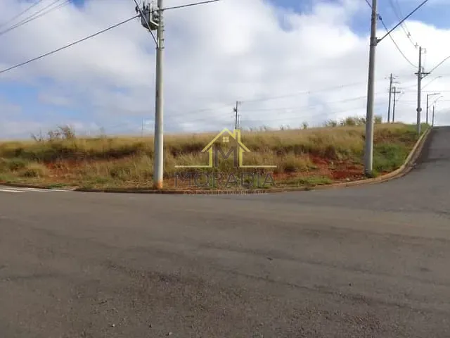 Terreno com 444m², à venda, no bairro Vale Da Mata em Guaxupé