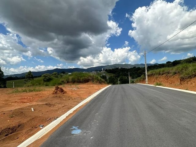 Terreno com 300m², à venda, no bairro Mirante Do Matão em Extrema