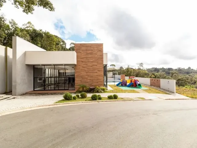 Terreno à venda, no bairro Santa Felicidade em Curitiba