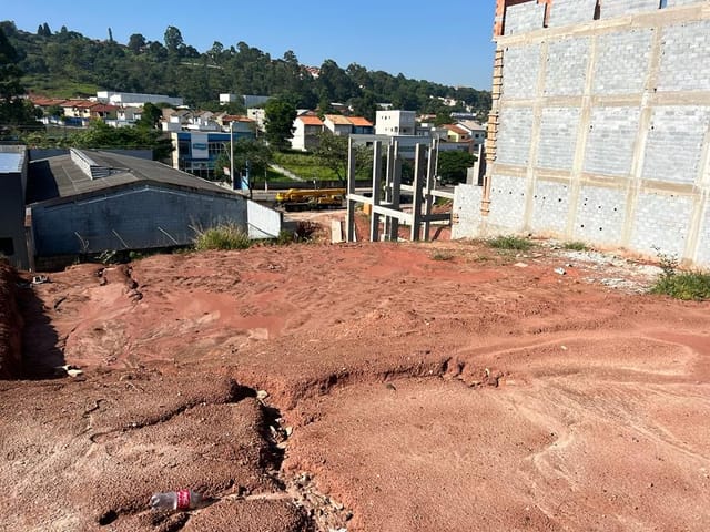 Terreno com 324m², à venda, no bairro Portais (Polvilho) em Cajamar