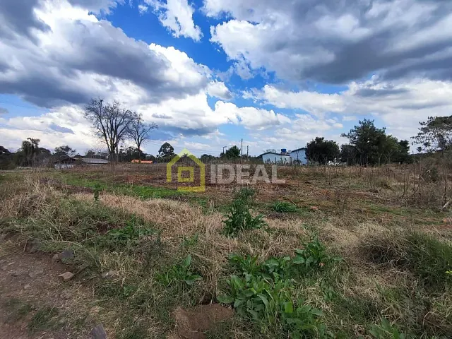 Terreno com 2200m², à venda, no bairro Parque de Exposições em Concórdia