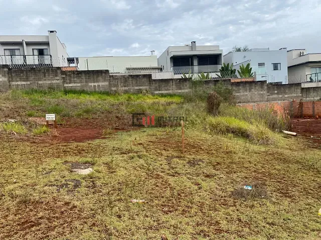 Terreno com 273m², à venda, no bairro Gleba Simon Frazer em Londrina