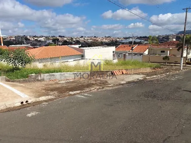 Terreno com 360m², à venda, no bairro Agenor de Lima em Guaxupé
