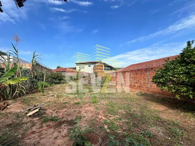 Terreno com 396m², à venda, no bairro Parque Santa Cecília em Bauru