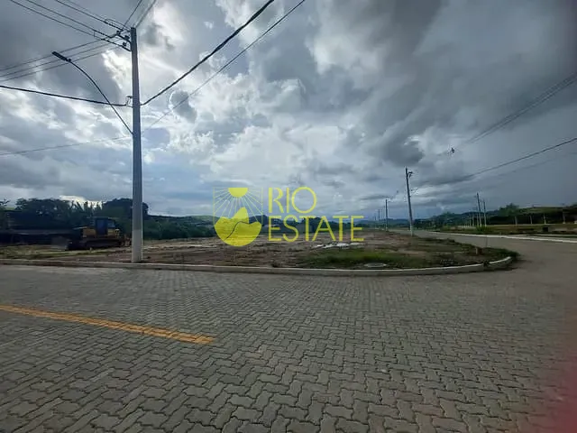 Terreno com 316m², à venda, no bairro Bela Vista em Pinheiral